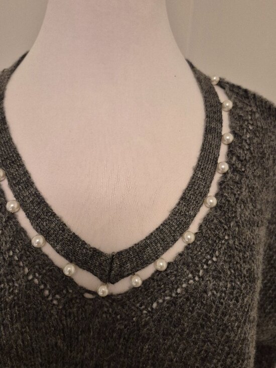Fancy Pearl Elevated Staple on a Molly Bracken Sweater M/L - Picture 4 of 5